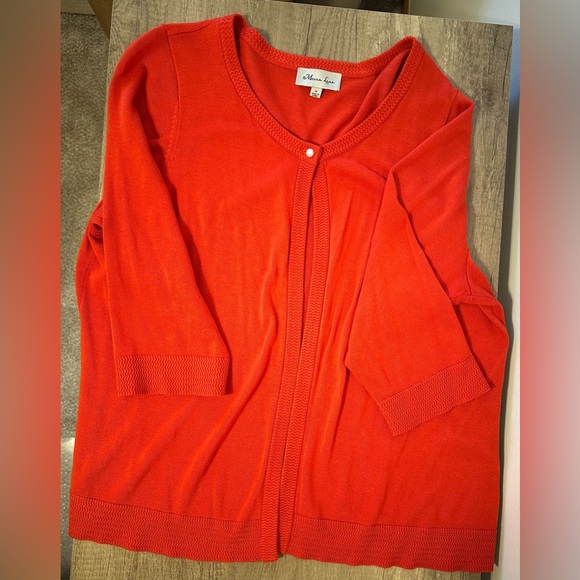 NWOT Meera Lane 1x Red Pearl Button Cardigan - Picture 2 of 3